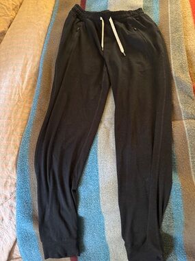 Vuori Black Jogger Pants with Grey Drawstring